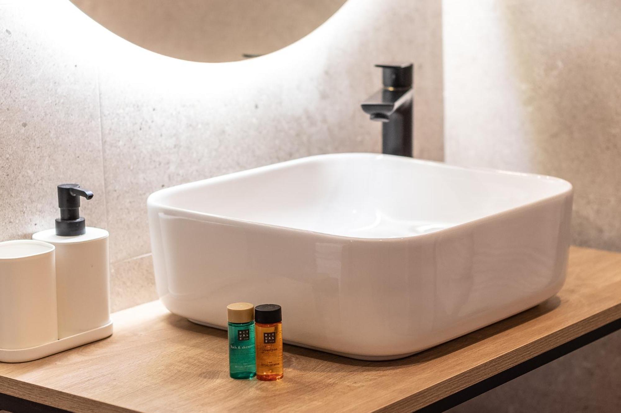 Arenal Suites Bilbao Eksteriør bilde
